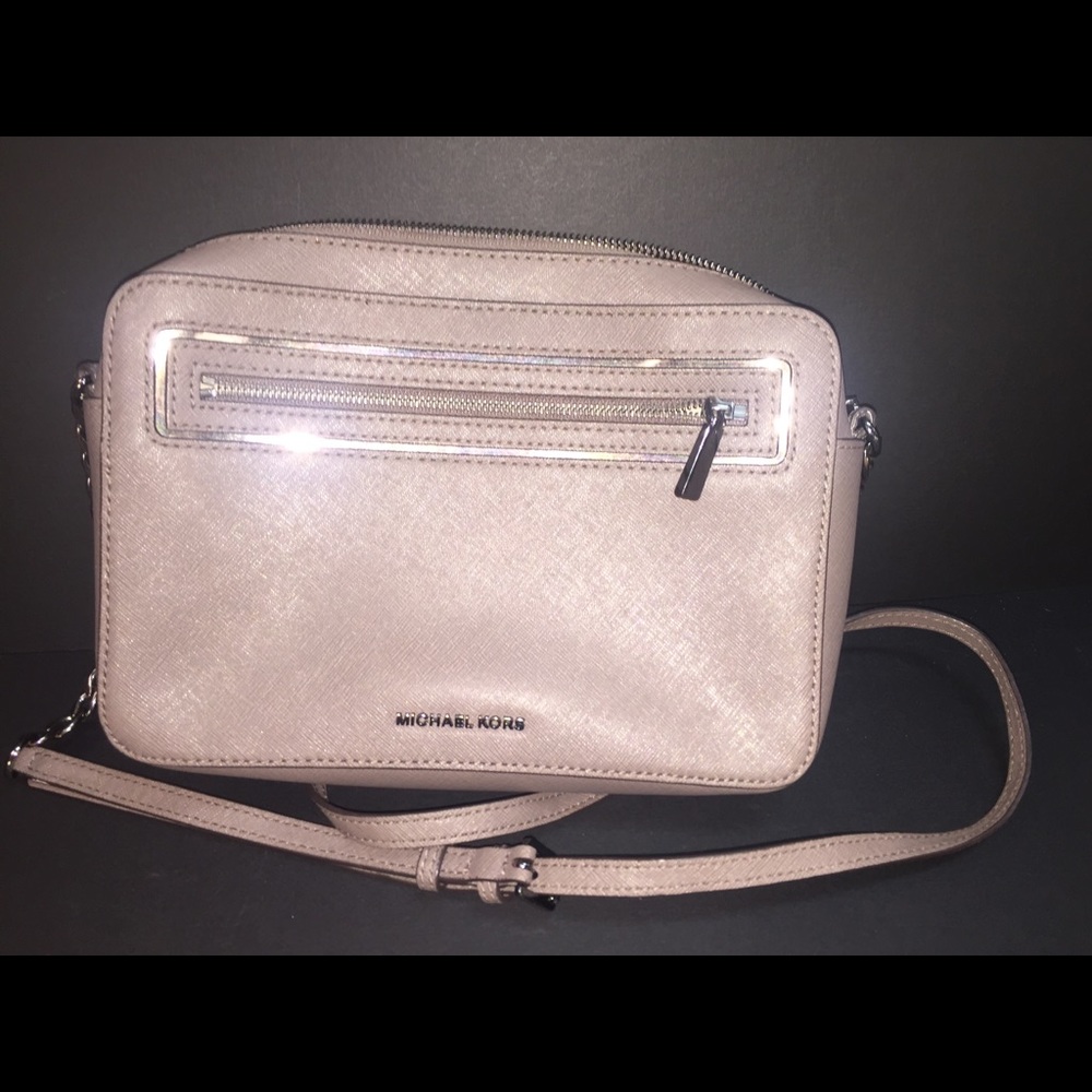 Micheal Kors beige Leather shoulder purse